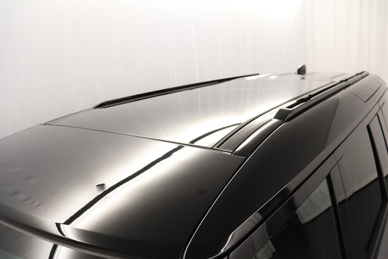 Vehicle image LAND ROVER DEFENDER