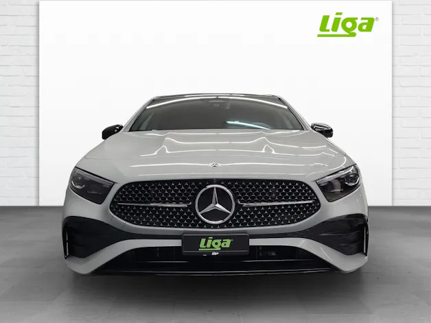 Mercedes-Benz A 200 AMG Line Night Star