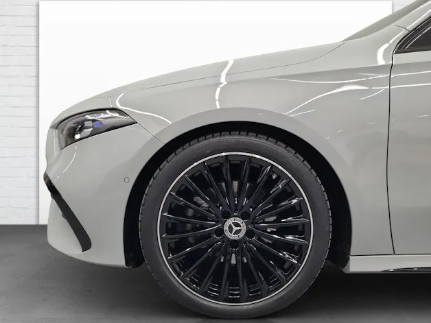Mercedes-Benz A 200 AMG Line Night Star