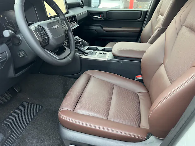 Toyota Land Cruiser 2.8 D 48V Invincible