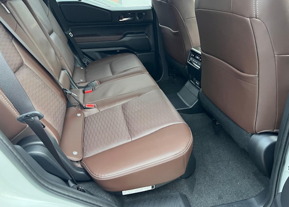 Vehicle image 12 Vehicle image 12