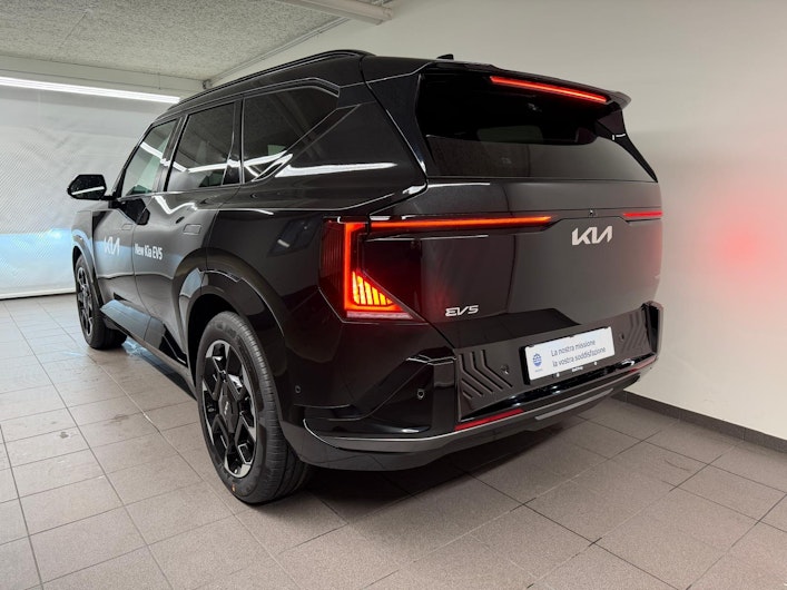 Vehicle image KIA EV5