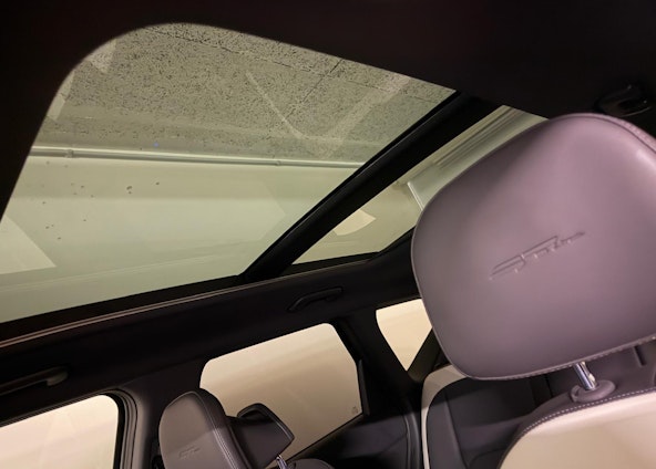 Vehicle image 9 Vehicle image 9