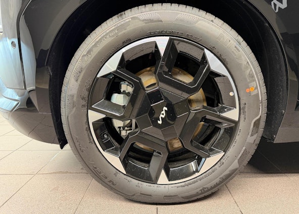 Vehicle image 14 Vehicle image 14