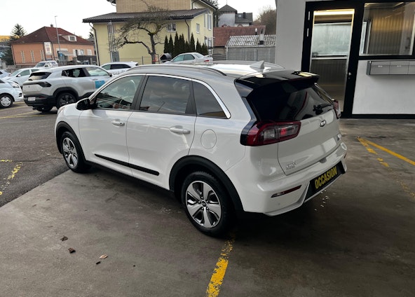 Vehicle image 3 Vehicle image 3