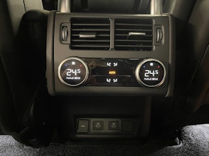 Vehicle image LAND ROVER Discovery 3.0 D I6 350 Gemini (7-Plätzer)