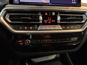 Vehicle image BMW X3 30e xDrive SAG