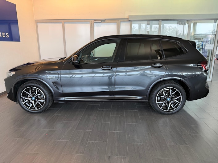 Vehicle image BMW X3