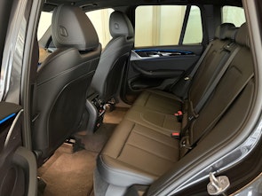 Vehicle image BMW X3 30e xDrive SAG