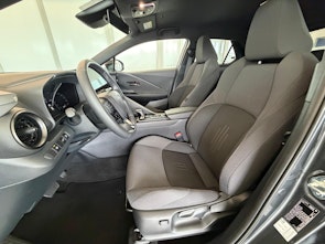 Vehicle image TOYOTA C-HR 2.0 PHEV Trend