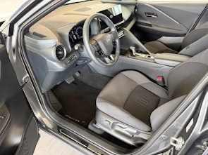 Vehicle image TOYOTA C-HR 2.0 PHEV Trend