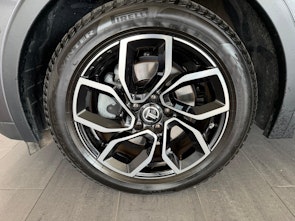 Vehicle image TOYOTA C-HR 2.0 PHEV Trend