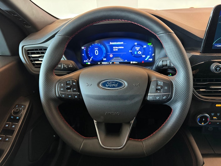 Vehicle image FORD KUGA