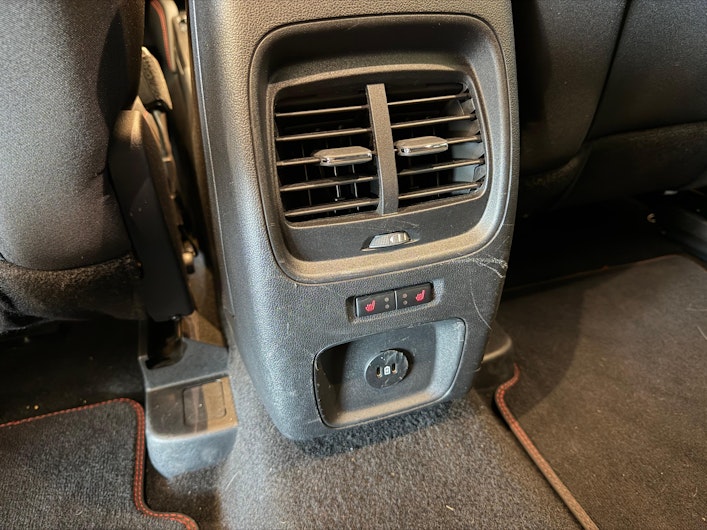 Vehicle image FORD KUGA