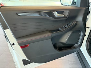 Vehicle image FORD Kuga 2.5 Hybrid ST-Line 4x4