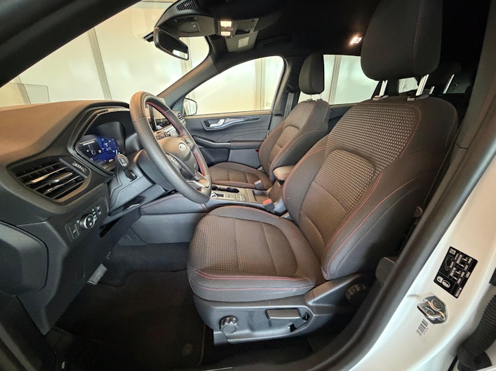 Vehicle image FORD KUGA