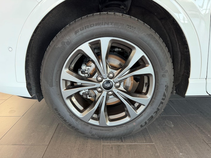 Vehicle image FORD KUGA