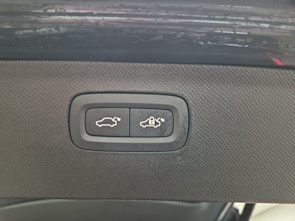 Vehicle image VOLVO XC90 2.0 B5 MH Plus Bright 7P. AWD / Jetzt mit attraktivem 1.9% Leasing!