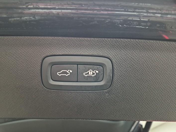 immagine del veicolo VOLVO XC90