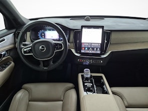 Vehicle image VOLVO XC90 2.0 B5 MH Plus Bright 7P. AWD / Jetzt mit attraktivem 1.9% Leasing!