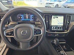 image du véhicule VOLVO V60 2.0 T6 TE Plus Dark eAWD / Jetzt mit attraktivem 0.9% Leasing!