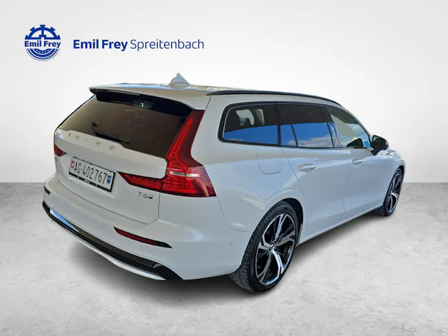 Volvo V60 2.0 T6 TE Plus Dark eAWD / Jetzt mit attraktivem 1.9% Leasing!
