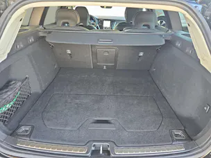Volvo V60 2.0 T6 TE Plus Dark eAWD / Jetzt mit attraktivem 1.9% Leasing!