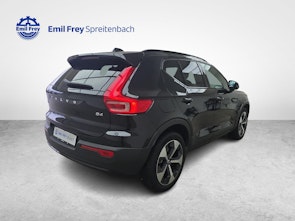 Vehicle image VOLVO XC40 2.0 B4 MH Plus Dark / Jetzt mit attraktivem 1.9% Leasing!