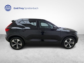 Vehicle image VOLVO XC40 2.0 B4 MH Plus Dark / Jetzt mit attraktivem 1.9% Leasing!