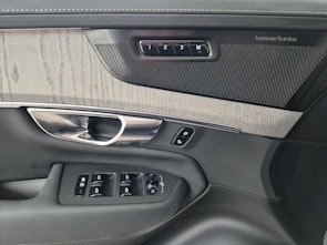 Vehicle image VOLVO XC90 2.0 B5 MH Plus Bright 7P. AWD / Jetzt mit attraktivem 1.9% Leasing!