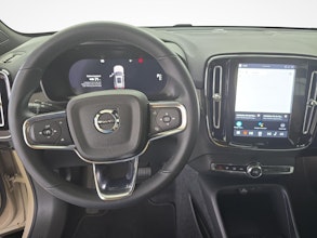 https://vehicle.imgix.net/4152346/5059de19-cdfa-4cd6-bff9-d77662eb6aa8.jpg