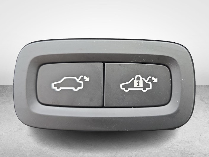 Vehicle image VOLVO EX40