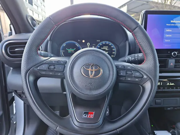 Toyota Yaris Cross 1.5 VVT-i HSD GR S 47254/012
