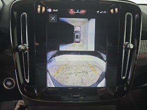 Vehicle image VOLVO XC40 2.0 B3 MH Core