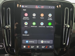 Vehicle image VOLVO XC40 2.0 B3 MH Core