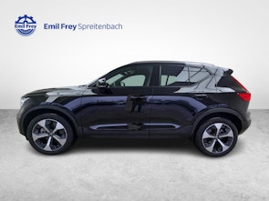 Vehicle image VOLVO XC40 2.0 B3 MH Core