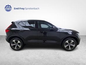 Vehicle image VOLVO XC40 2.0 B3 MH Core