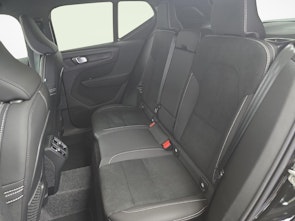 Vehicle image VOLVO XC40 2.0 B3 MH Core