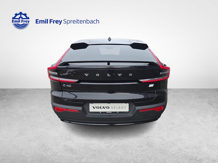 Vehicle image VOLVO C40