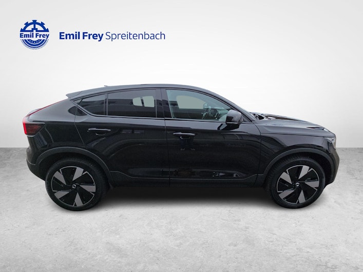 Vehicle image VOLVO C40