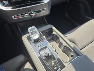 Volvo XC90 2.0 T8 TE Ultra Bright 7P. eAWD / Jetzt mit attraktivem 0.9% Leasing!