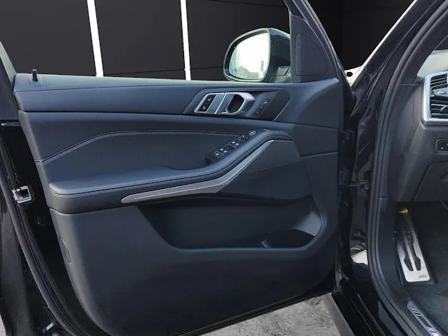 BMW X5 M50i xDrive