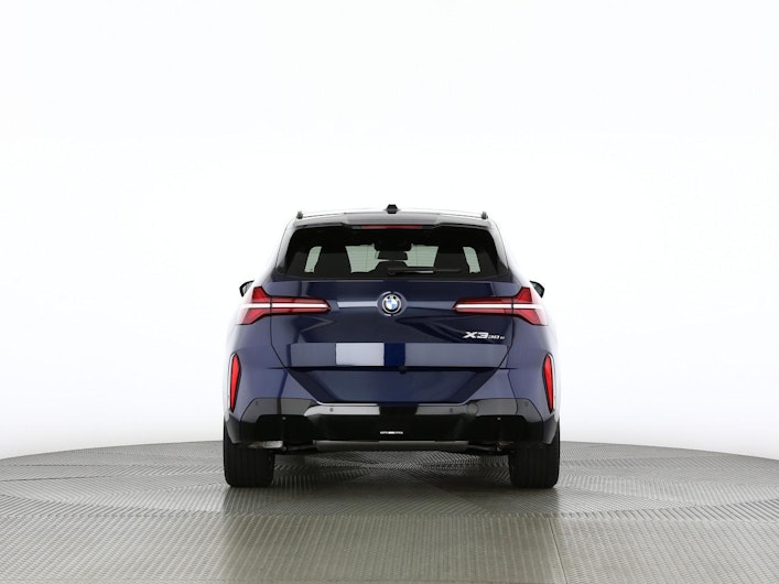 Vehicle image BMW X3