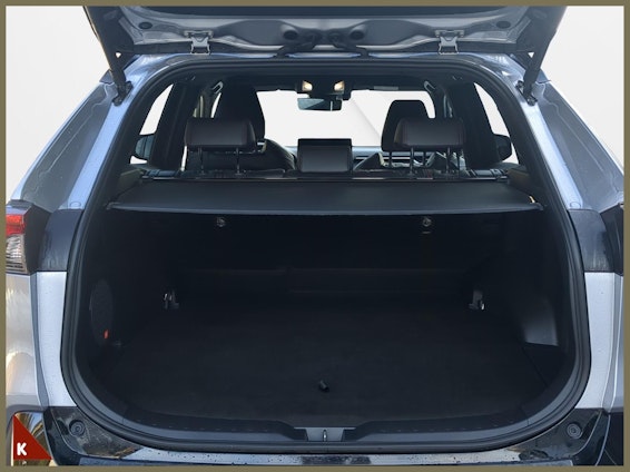 Vehicle image 18 Vehicle image 18