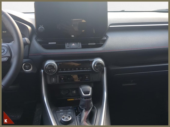 Vehicle image 13 Vehicle image 13