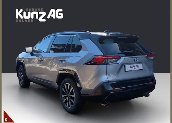 Vehicle image 2 Vehicle image 2