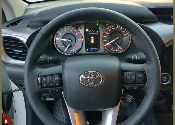 Vehicle image 9 Vehicle image 9