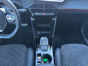 Peugeot 208 1.2 Hybrid 145 GT