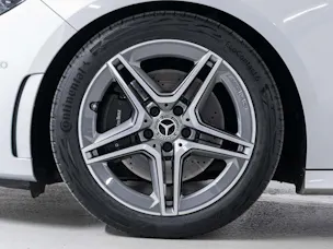 Mercedes-Benz B 220 4MATIC