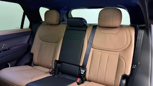 Fahrzeugbild LAND ROVER Range Rover 3.0 I6 P460e HSE